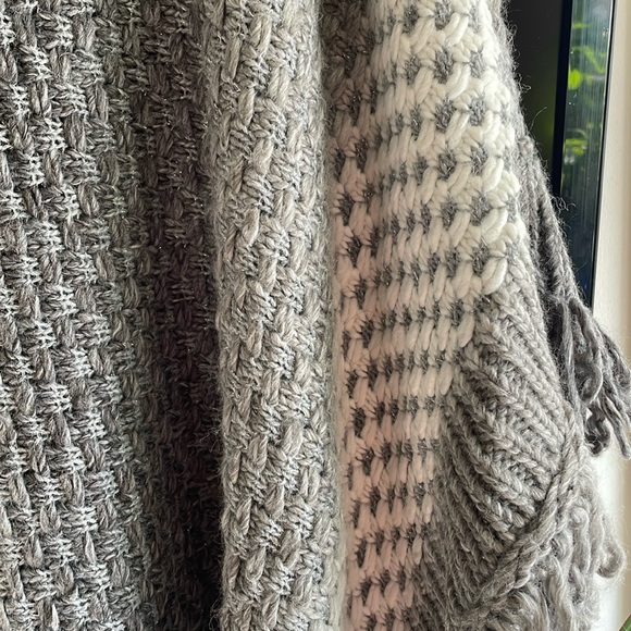 Graziella Nebbia Made In Italy Poncho - Picture 7 of 7